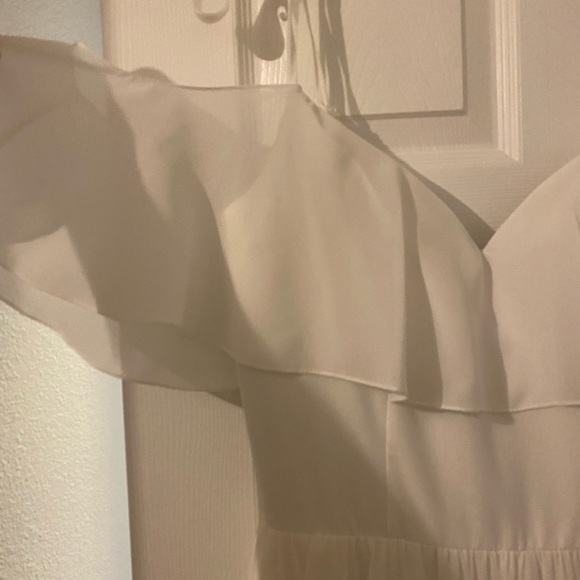 Jennilee Wedding Dress - Picture 7 of 7